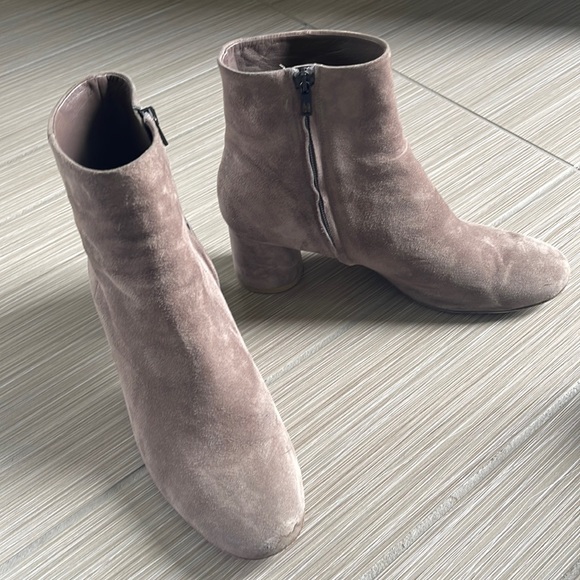 VINCE Suede Boots -Size 11 - Picture 1 of 4